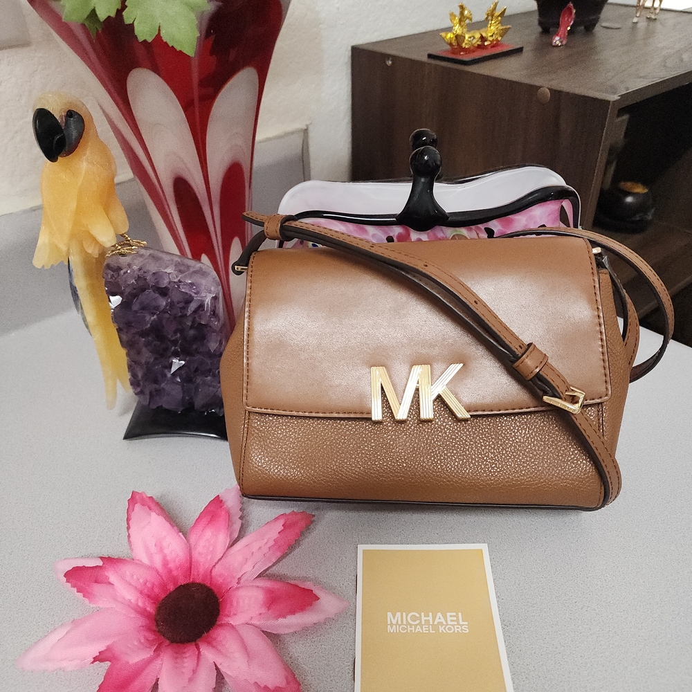 Michael Kors Pretty Crossbody Bag